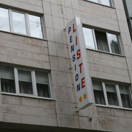 Hostal Liste Station La Coruña Esterno foto